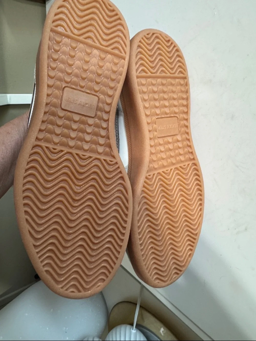 LUCKY STEP Women's Cream & Brown Retro Sneakers